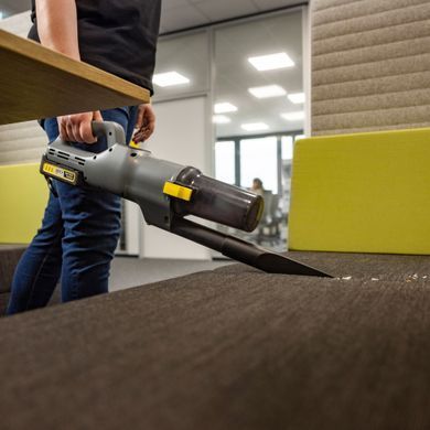 Акумуляторний вертикальний пилосос Karcher LVS 1/1 Bp: фото 2 із 6